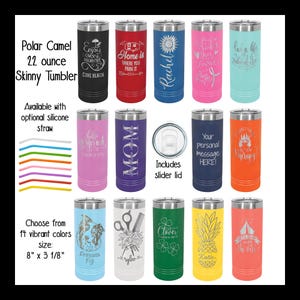 Puede incluir: Una colecci&oacute;n de vasos delgados Polar Camel de 650 ml en varios colores. Cada vaso mide aproximadamente 20,3 cm de alto y 8 cm de ancho, con dise&ntilde;os y texto. Incluye pajitas de silicona opcionales. Los vasos tienen texto como "Enjoy every moment."