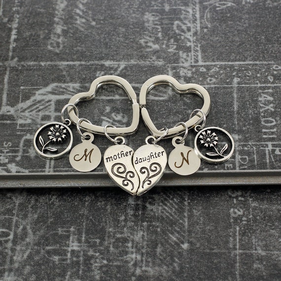 Mother Daughter Keychains, set of 2 mom daughter gifts, mothers day flower charm, initial charm heart key chain, mom gift matching keychains