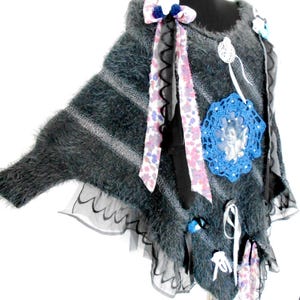 Poncho victorien en dentelle tricoté à la main, style shabby chic bohème