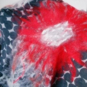 Bufanda de fieltro, capa Nunofelt, producto artesanal, pieza única, materiales orgánicos, regalo para mujer imagen 6