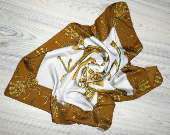 Square ARISTON silk  shawl,Made in Italy ,Vintage… - image 2