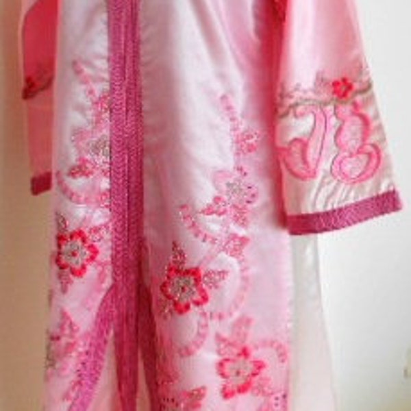 Caftan de fête pour femmes en rose, robe brodée élégante ethnique, abaya de mariage longue