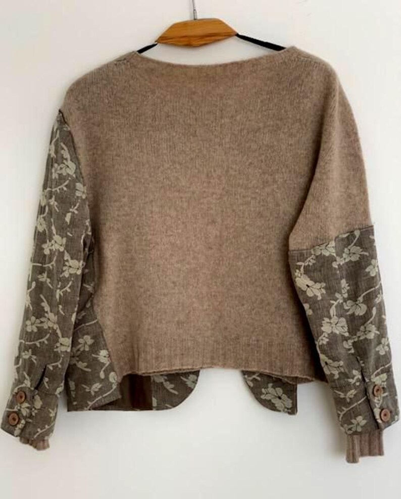 Pull bohème unique, pull recyclé, coupe ample, look décontracté, fait main, matières naturelles image 9