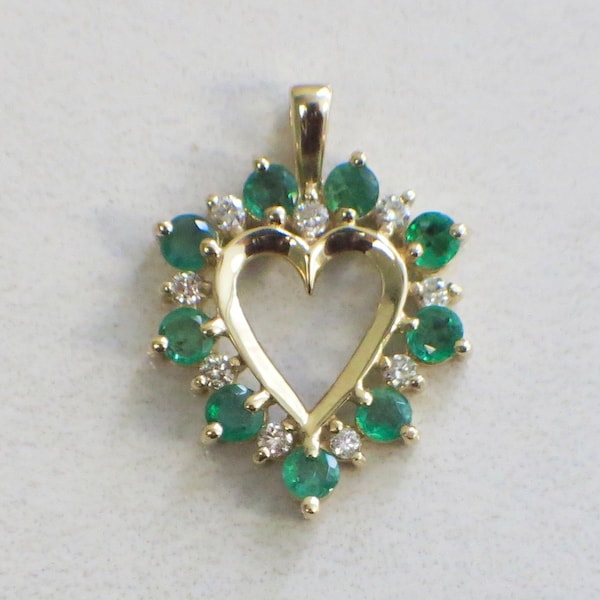 Emerald Heart Shaped Pendant - Etsy