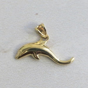 14K Yellow Gold Dolphin Charm Pendant Vintage Ocean Jewelry
