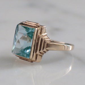 10K Gold Blue Spinel Ring – Vintage Emerald Cut Bezel Solitaire Size 7.25