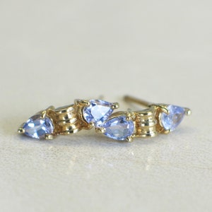 14K Yellow Gold Tanzanite Stud Earrings Violet Pear Cut Petite Cuff
