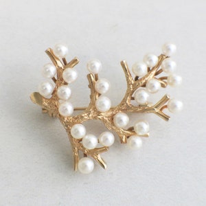 14K Yellow Gold Vintage Pearl Branch Brooch Pin, Textured Gold Leaf Pin with Round Pearls