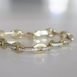 14K Two Tone Gold Oval Link Bracelet | Yellow & White Gold | 7.25 Inch | Textured Center | 9.9g | Classic Layering Chain Bracelet