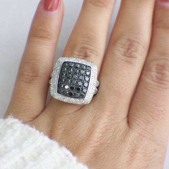 10K White Gold Black and White Diamond Large Clus… - image 4