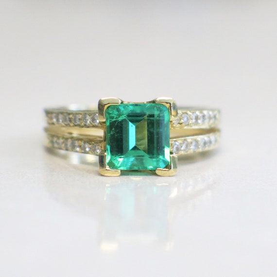 Synthetic Emerald and Diamond Accented Split Shank 14… - Gem