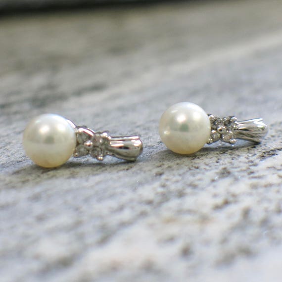 White Pearl and Diamond Floral 10K White Gold Ear… - image 2