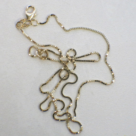 14K Yellow Gold Box Chain 18 Inches - image 1
