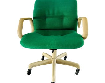 Vintage Steelcase 80's Swivel Office Chair , 150 miles from our zip code(06426) your zip code free delivery, others Please read!