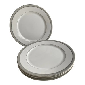 Mikasa Fine China &quot;Platinum Crown&quot; Pattern Dinner Plates- Set of 4, FREE DOMESTIC SHIPPING!!!