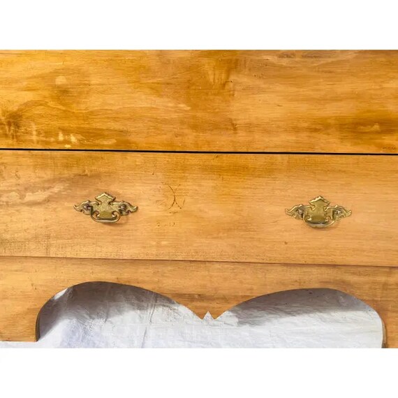 Cherry wood cedar on sale chest