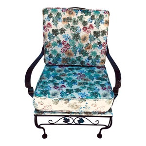 Vintage Meadowcraft Wrought Iron Patio/ Outdoor Chair FREE DELIVERY, 150 miles from our zip code(06426) to yours , Please read!