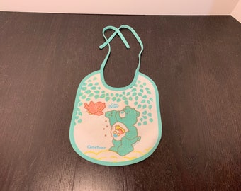 Gerber The Care Bears Wish Bear Bib - 1980's Gerber Baby's Bib - Green with Bird, Shooting Star, Rainbow