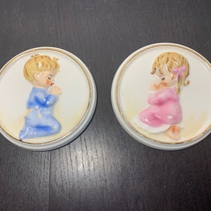 Lefton Praying Boy and Girl Ceramic Small Round Plaques