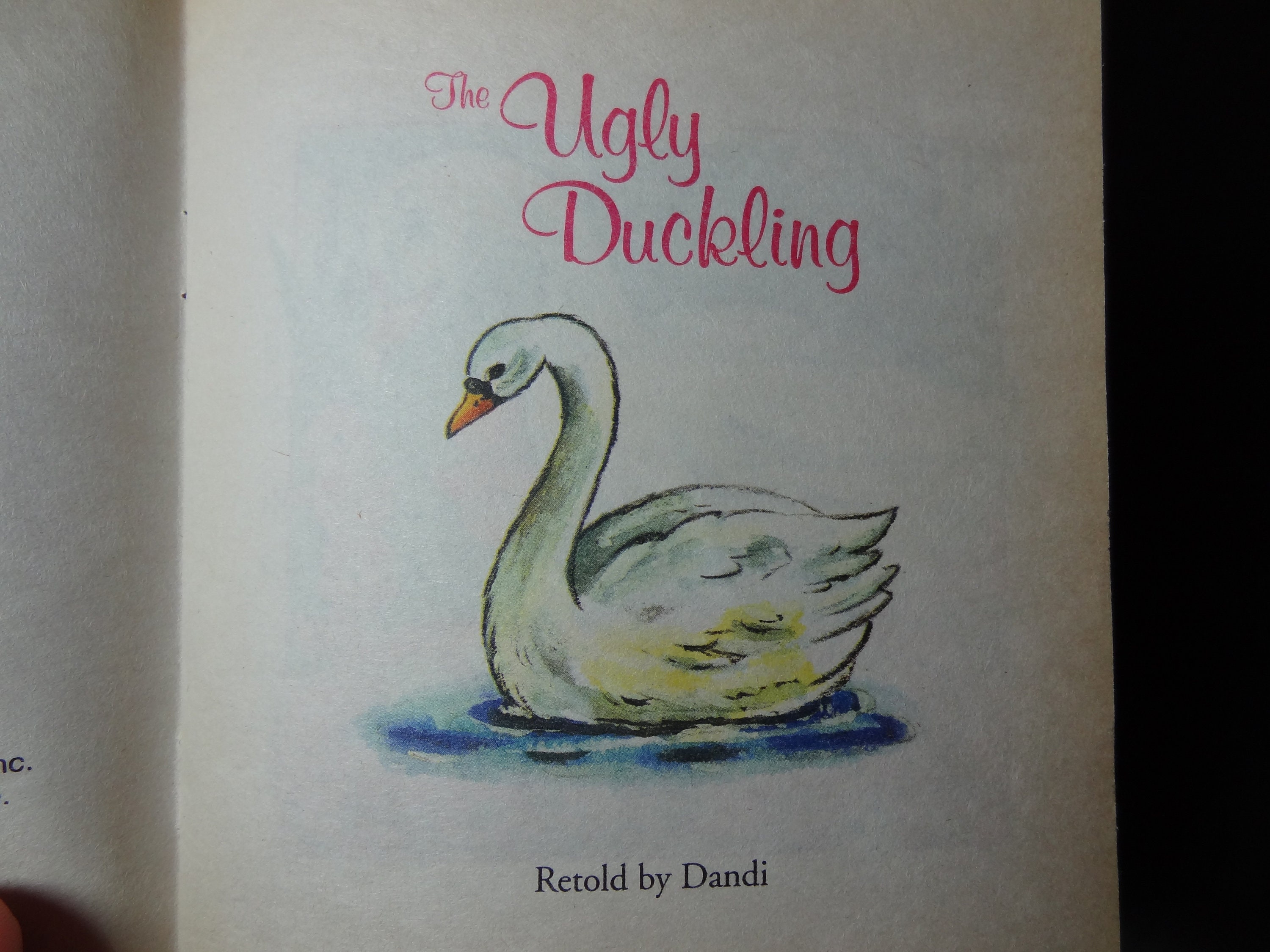 The Ugly Duckling Retold by Dandi Copyright 1996 Vintage