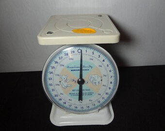 Vintage American Family Nursery/Utility Scale - White with Blue and Pink Face - Weighs 30 Pounds by Ounces and 13 Kilograms by 50 Grams
