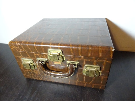 Vintage Trip mode Small Brown Faux Leather alligator Hard Back