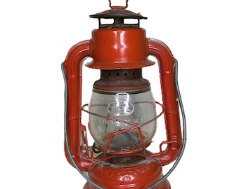 Old Vintage Dietz Comet Iron Kerosene Oil Lamp Lantern With Globe