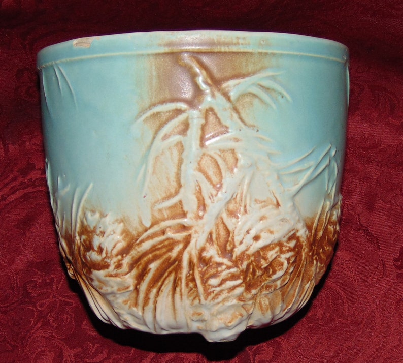 mccoy pinecone planter