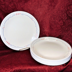 12 Vintage Corelle in the Rose Pattern Dinner Plates 10 1/4 inch