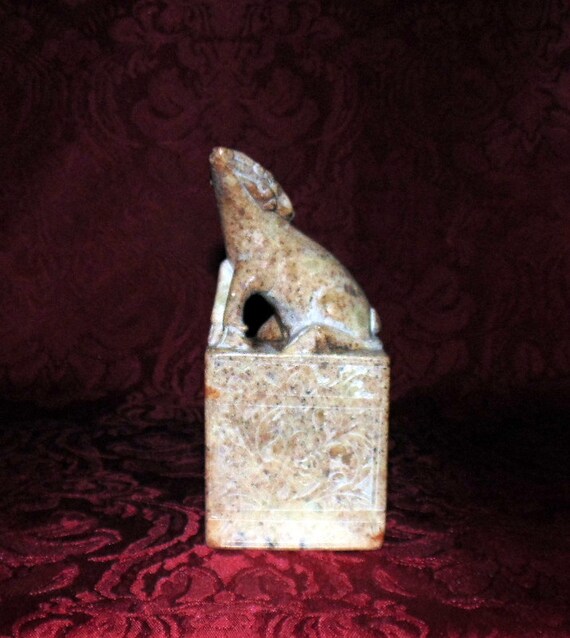 アンティークな中国製、手彫りの石彫りの羊の彫刻（Inv 42） - Etsy 日本