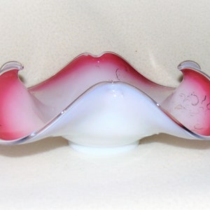 Victorian Bowl Pink White Cased Hand Blow Glass Fluted Brides Basket Bowl (inv 498)