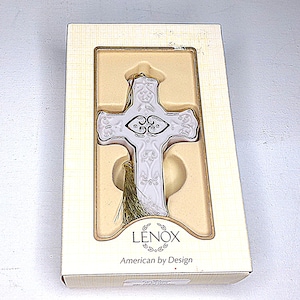 Lenox Porcelain Cross Christmas Ornament in Original Box Ivory with Touches of Gold