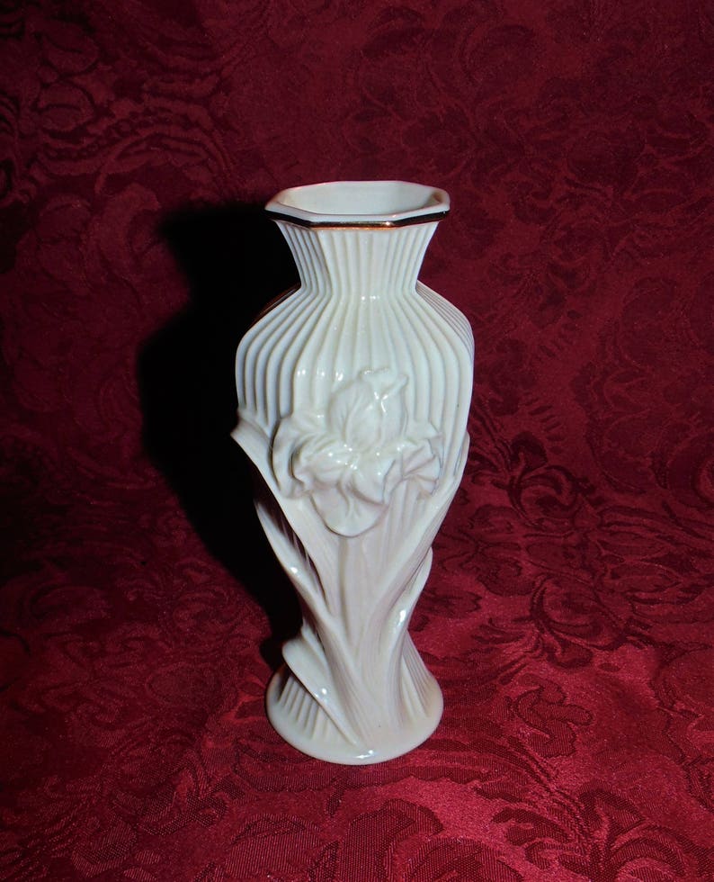 Lenox Lovely Iris Vase White on White with 22KT Gold Trim Etsy
