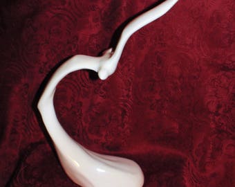 Mid-Century Modern White Glazed Pottery Seagull Sculpture