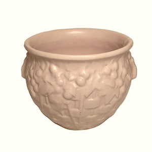 1930s Nelson McCoy Basket Weave Jardinière Pink Salmon Decorated in Berries and Leaves