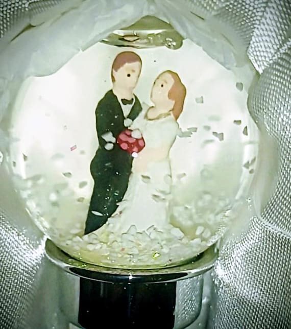 Vintage Bride and Groom Snow Globe Bottle Stopper, Wedding Gift