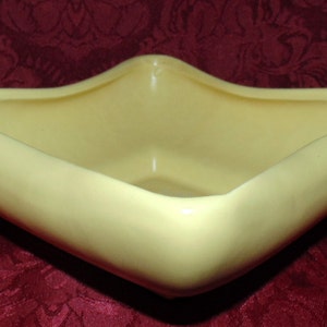 Bright & Cheery Yellow McCoy Planting Dish Never Used