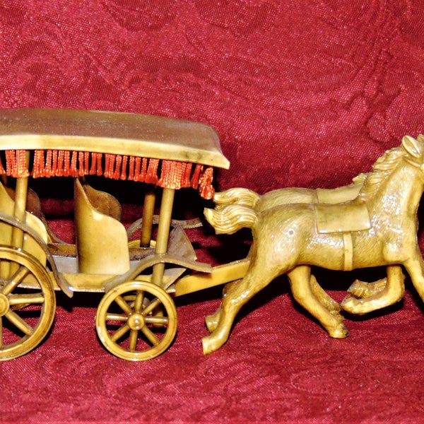 Vintage celuloide juguete caballo dibujado Surrey carro con flecos excelente condición
