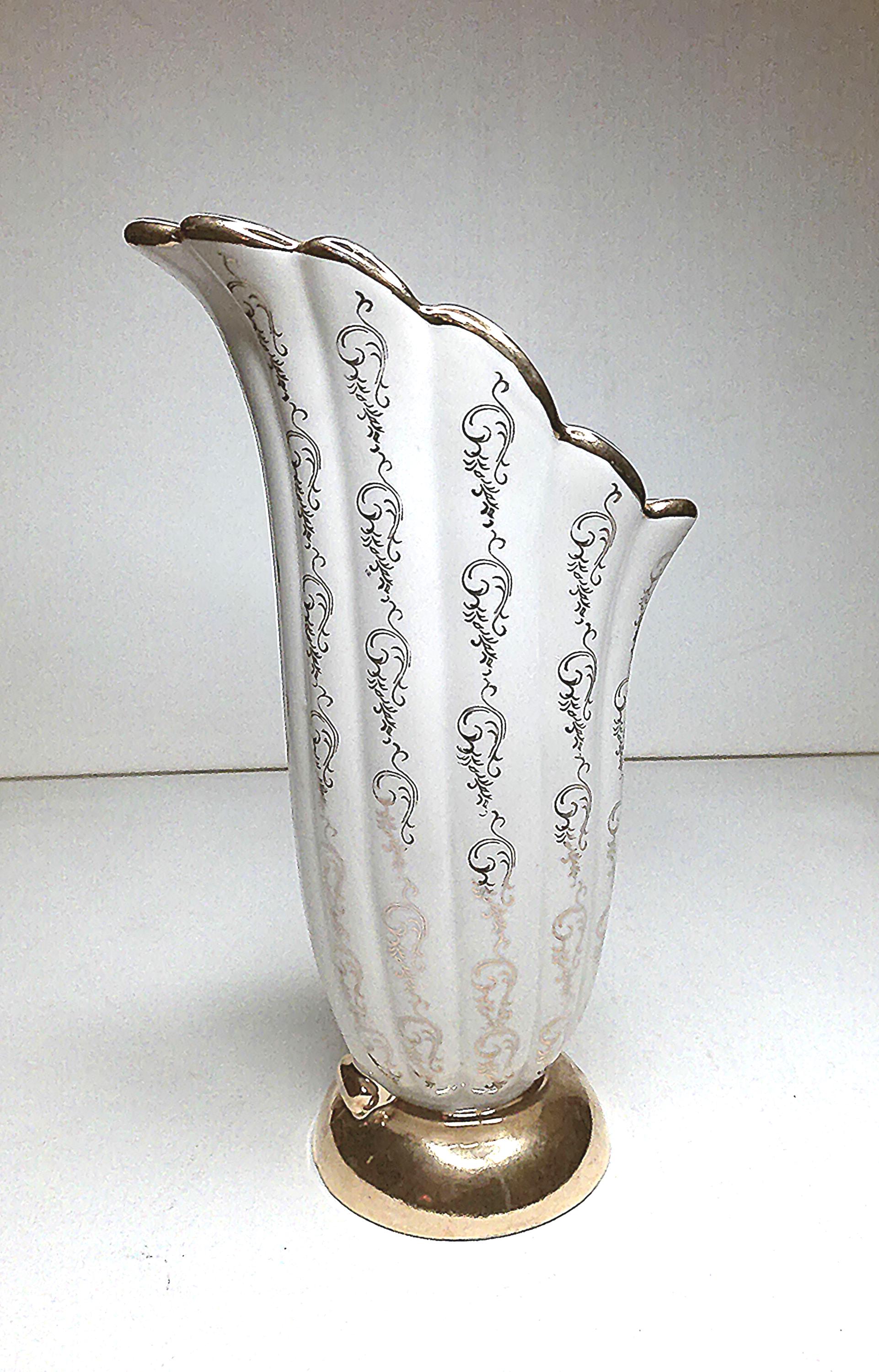 1930's Art Deco Abingdon Pottery Gold Floral on Cream Background