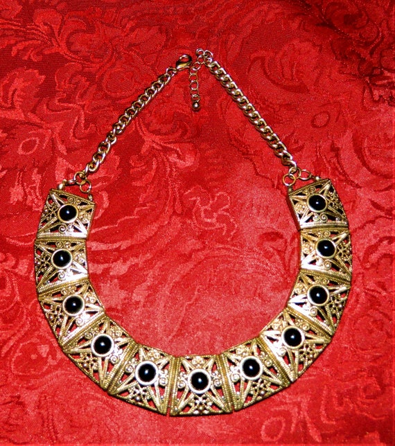 Vintage Elegant Choker Necklace Gold Toned Detail… - image 5