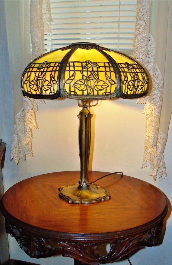 Green slag on sale glass lamp