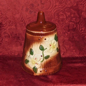 1940&#39;s McCoy Pottery Butter Churn Cookie Jar