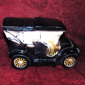 1960er Jahre McCoy Pottery Touring Car Modell T Keksdose