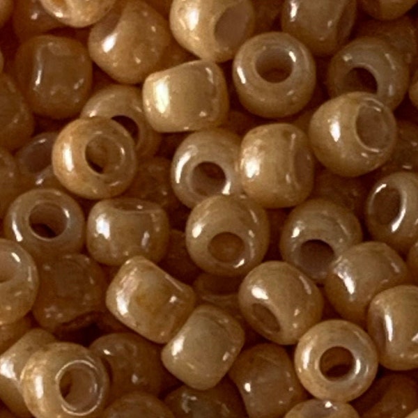 TOHO 11/0 Butterscotch Opaque Luster seed beads round, 10 grams *Wholesale*