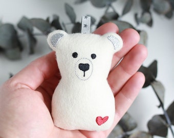 ITH embroidery file polar bear 10x10 - cute bear in the hoop embroidery pattern - pendant, key ring, bag pendant, cuddly toy