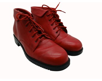 Vintage Danexx Prince Womens Red Leather Ankle Boots Size 11 Black Sole Lace Up