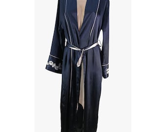 Jones New York Womens Satin Navy Robe Size L XL Kimono Embroidered Cuffs Contrast