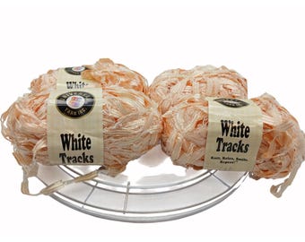 Peach Ribbon Yarn Lot: Universal Yarn White Tracks, Bulky Weight