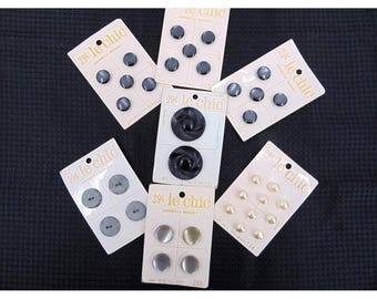 Lotto di bottoni vintage, nuovi, fondo di magazzino, 7 carte Le Chic Japan, nero e grigio