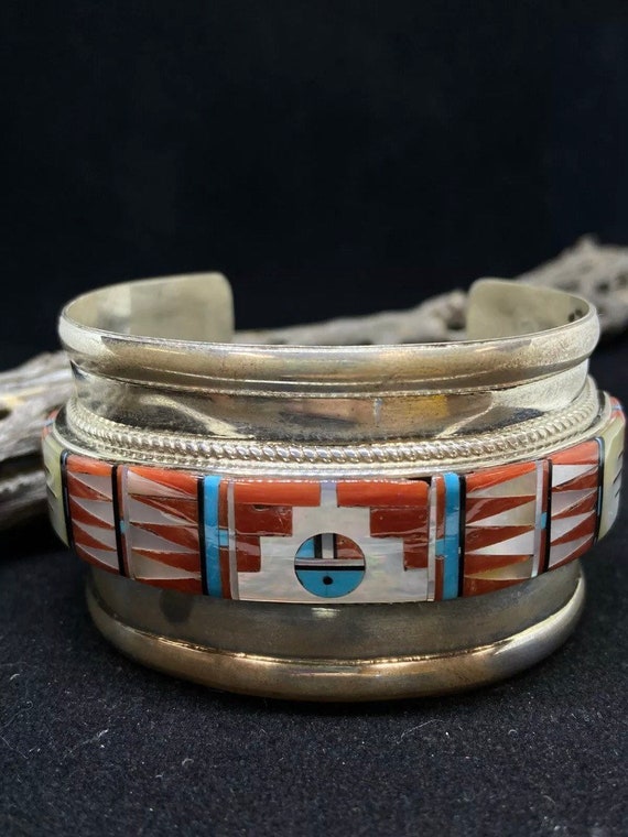 Handmade Native American Zuni Inlay Multi-color / Multistone